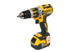 Аккумуляторная дрель-шуруповерт Dewalt DCD 737 P2